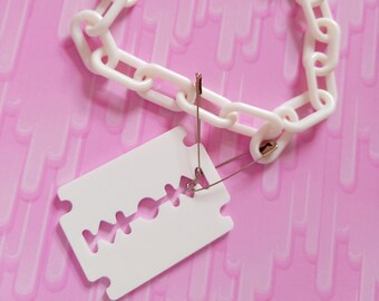 Menhera White Razor and Safety Pin Necklace - Yami kawaii, Pastel goth, Emo Jewelry