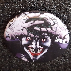 DC&#39;s Joker - pinback button 2.25&quot;