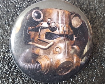 Fallout T-45 Power Armor Helmet - pinback button 2.25"