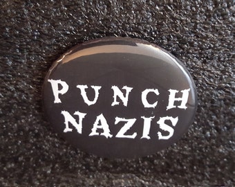 Punch Nazis - Button Button 2,25"