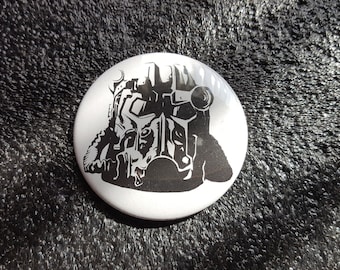 Fallout T-45 Power Armor Helmet black on white - pinback button 2.25"