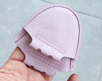 Jasnofioletowe ochraniacze palców do rolek z gładkim wykończeniem