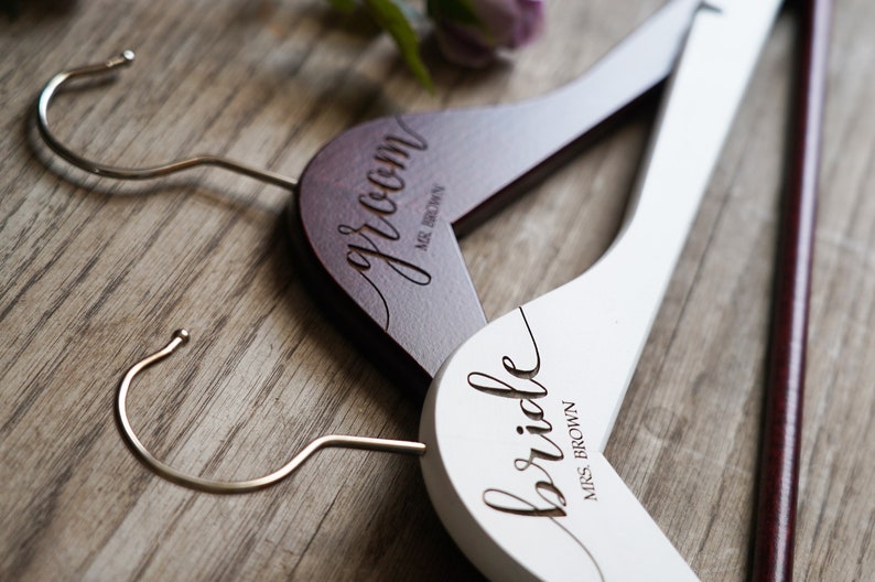 SET of 2 Personalized Hangers - Engraved Hangers for Bride & Groom - Wedding Gift - Personalized Bridal Dress Hanger - Wedding Hangers 