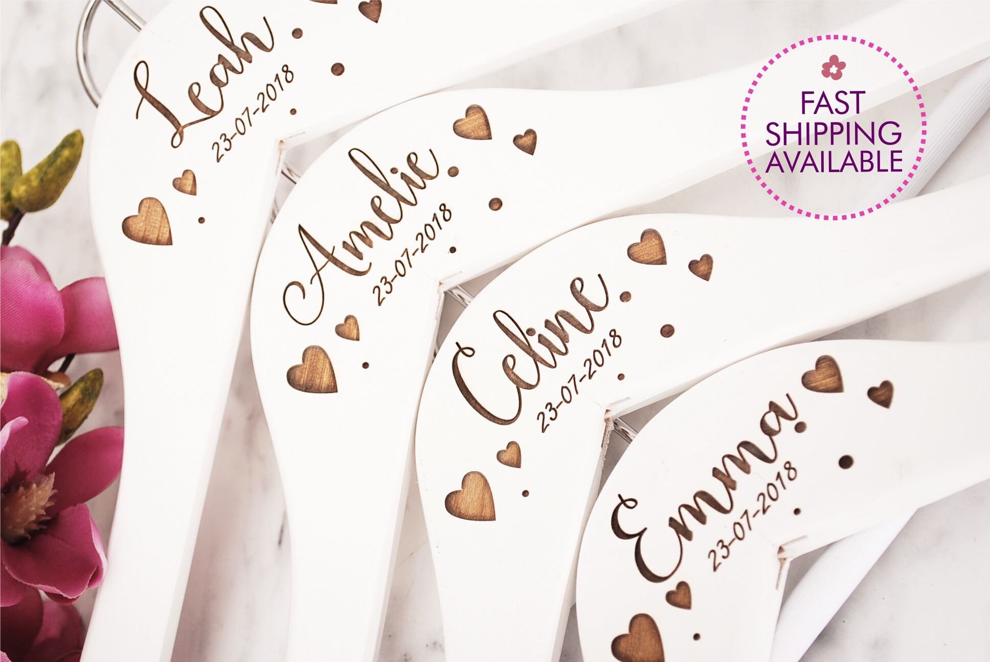 Lot de 5 cintres de demoiselle d'honneur - cintre de demoiselle d'honneur gravé - cadeau de mariage - cintre personnalisé pour robe de mariée - cintres de mariage avec noms