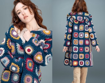 Oma vierkante patchwork vest, patchwork gehaakte jas, lange wollen vest, Boho hippie kleding, regenboog gebreide jas, cadeau voor haar
