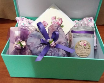 Lavender pamper gift box