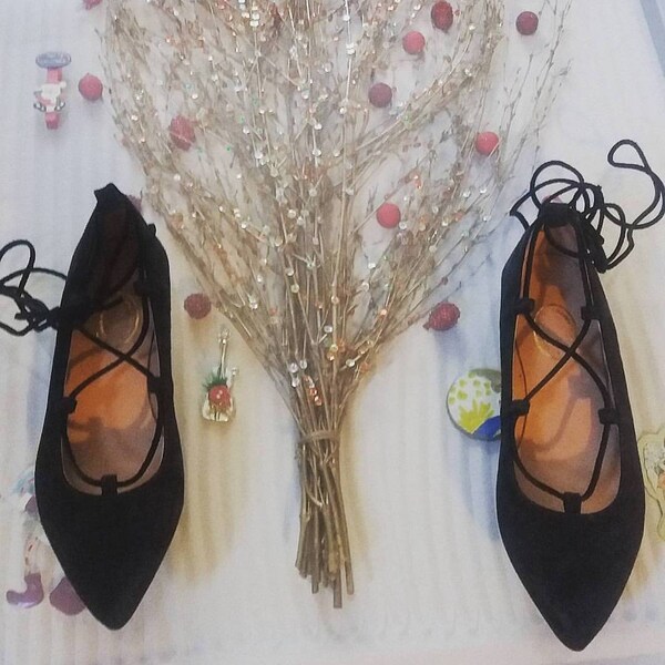 Leren ballerina's, zwarte vastgebonden schoenen