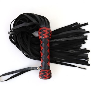 Handmade Leather Flogger: 50 Tail Black Whip, 27.6 in