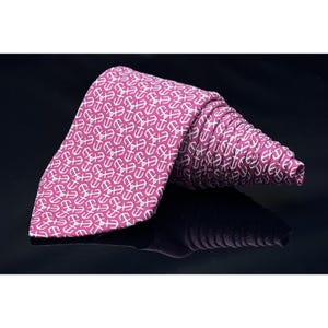 Hermes Paris (7128 FA)  Men's Tie  100%  Silk Made In France