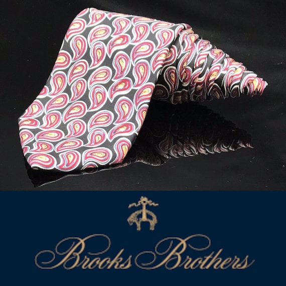 Brooks Brothers BFS Paisley Neck Tie Red Black Unique 100% Silk Tie