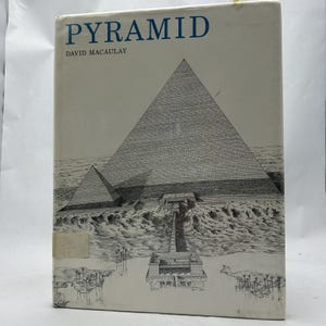 Pyramid by Macaulay, David , paperback