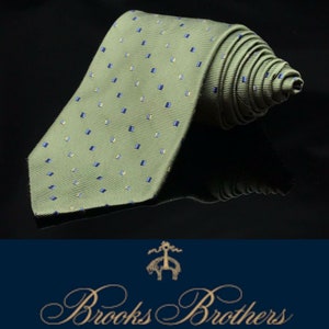 Brooks Brothers Makers Neck Tie Green Flaked  Square Geometric 100% Silk Tie