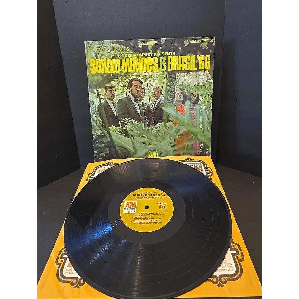 Herb Alpert Presents Sergio Mendes & Brasil '66 LP Mas Que Nada