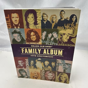 Grand Ole Opry - Family Album Paperback