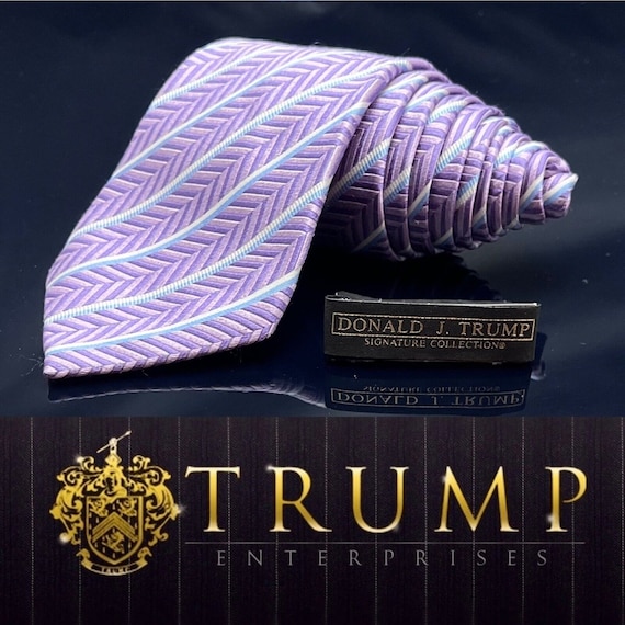 Cravate Donald Trump Signature Vintage En Soie 100% - Bleu Et Blanc - Longueur Classique - Parfait état