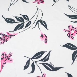 Designer Deadstock Fabric – Italian Cotton Poplin with Large Floral Print – Sold by the Half Yard