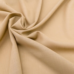 Lightweight Italian Wool Fabric in Camel Beige – 100% Virgin Wool, Soft & Smooth, Perfect for Dresses, Skirts and Blouses