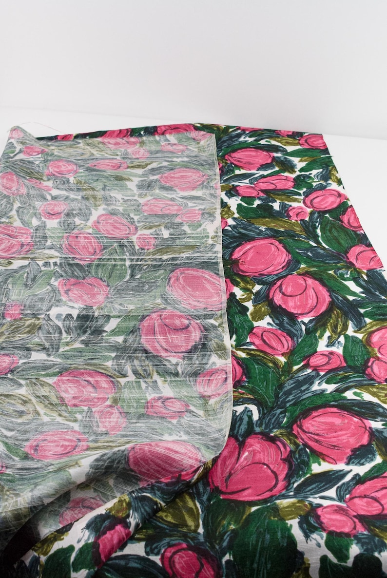 Rent sidentyg med rosa blommor från 60-talet - perfekt för aftonklänningar, eleganta blusar och kjolar, accessoarer och heminredning bild 9