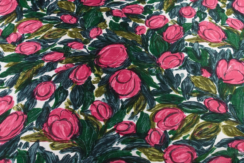 Rent sidentyg med rosa blommor från 60-talet - perfekt för aftonklänningar, eleganta blusar och kjolar, accessoarer och heminredning bild 1