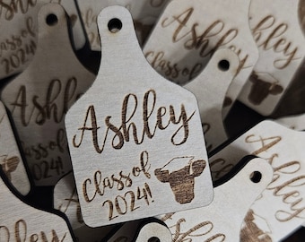 100 Count Wooden Mini Cattle Tag Graduation Decor