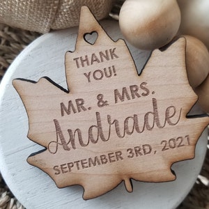 Fall Wedding Favor // Wedding Keepsake // Rustic Wedding // Fall Leaves