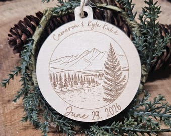 Adorno de boda personalizado para la ubicación: Madera grabada