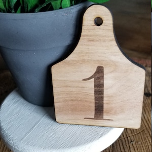 Cattle Tag Table Numbers //Rustic Wooden Table Number Tag // Farmhouse Style // Wedding Table Number Tags imagem 4