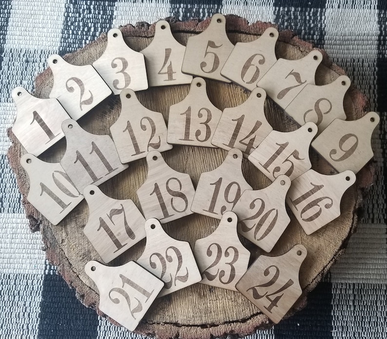 Cattle Tag Table Numbers //Rustic Wooden Table Number Tag // Farmhouse Style // Wedding Table Number Tags imagem 2