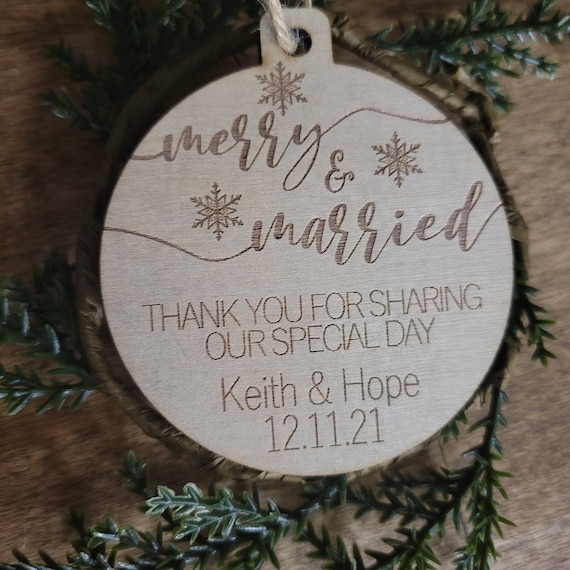 Christmas Ornament Wedding Favors // Winter Wedding // - Etsy