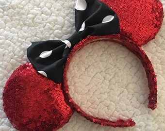 Orejas de Mickey Mouse con lentejuelas rojas: Diadema con lazo de lunares