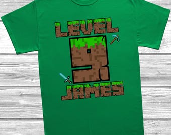 Personalised "Level 9" T-Shirt – Custom Name Pixel Brick 9th Birthday Tee – Gamer Style Birthday Shirt