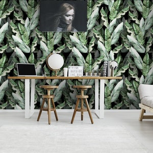 Beautiful pattern with tropical leaves and banana leaves, floral pattern, wallpaper self-adhesive, removable, peel and stick wall mural image 4