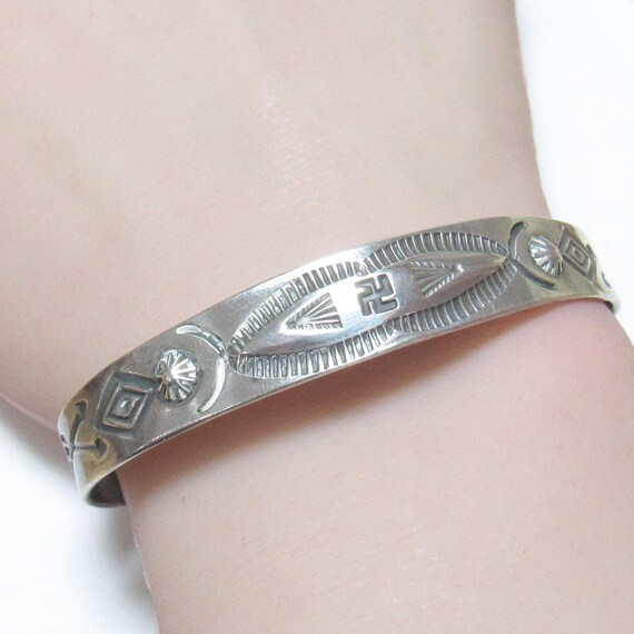 Fred Harvey Era NAVAJO Sterling Silver Whirling Logs, Arrows and