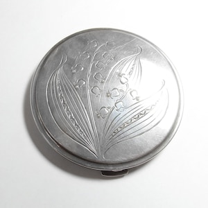 Mikimoto Case - Etsy