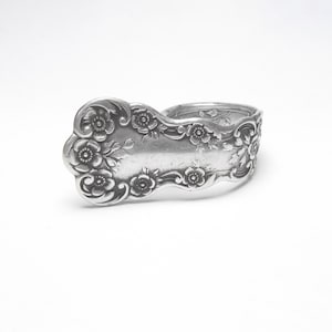 GORHAM Sterling Silver Buttercup Flower Pattern Design Long Spoon Ring 1950's Vintage