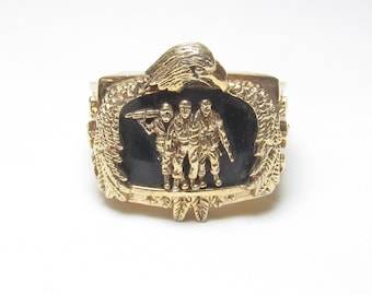 Huge BRADFORD EXCHANGE Men's Sterling Silver Gold Tone Natural Black Onyx "Pride And Brotherhood" Eagle Soldier Ring Vintage