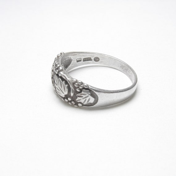 Sterling Silver Detailed Leaf And Berry Design Ri… - image 2