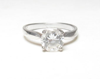 Sterling Silver 1.60 Ct Round Brilliant Cut Ice White Cubic Zirconia Solitaire Ring Vintage