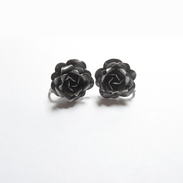 Sterling Silver Detailed Rose Flower Screw Back Earrings 1940's Vintage