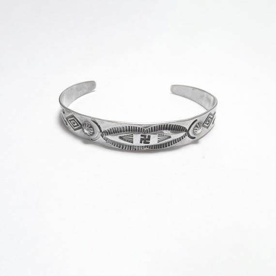 Fred Harvey Era NAVAJO Sterling Silver Whirling Logs, Arrows and