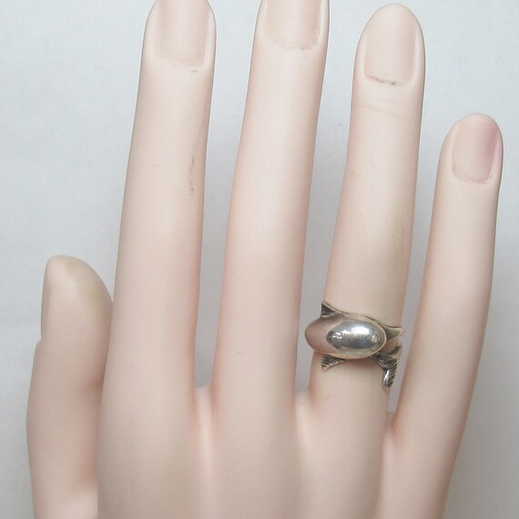 Anillo de compromiso feo sale
