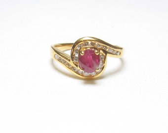 14K Yellow Gold 0.40 Ct Natural Oval Rose Red Ruby And Diamond Ring Vintage