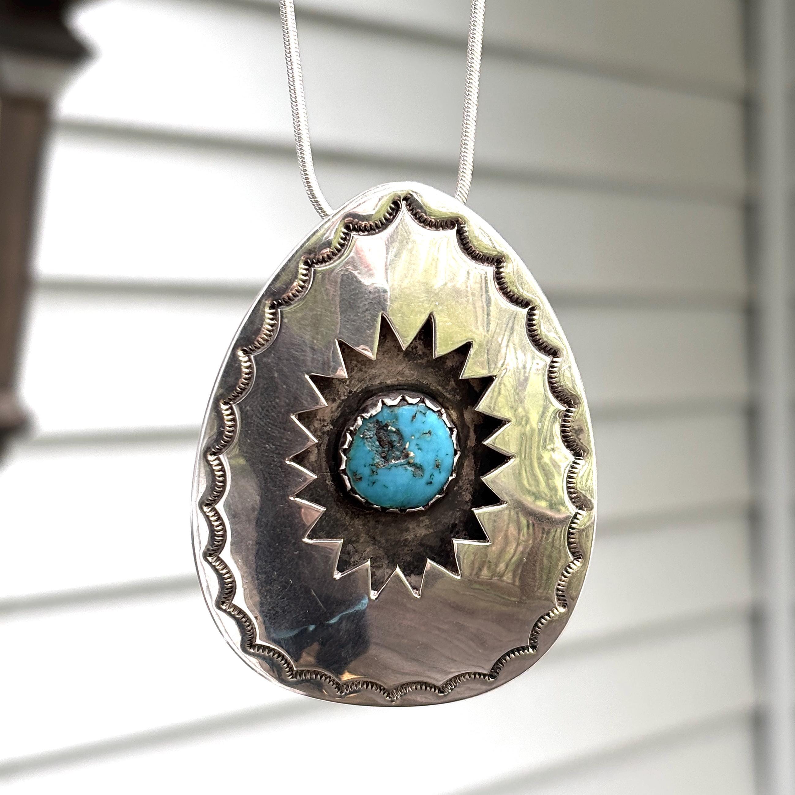 ネックレス・ペンダント Vintage Stamp Work Pendant (Navajo) Huge GEORGE JONES Navajo Sterling Silver 5.00 Ct Natural Blue