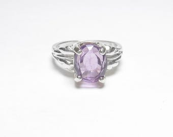 Srebrny pierścionek z naturalnym owalnym, liliowo-fioletowym ametystem typu solitaire w kształcie liścia, 1,50 ct, vintage