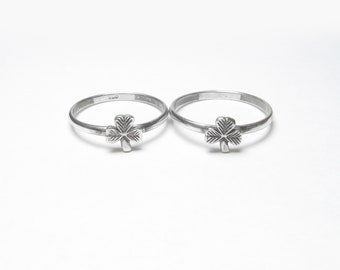 JEWERLY SET Two Matching Sterling Silver Three Leaf Clover Luck Rings Vintage