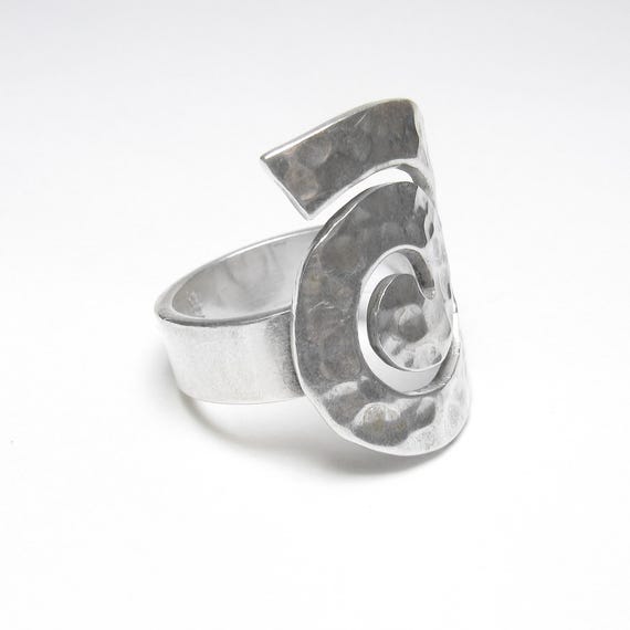 Heavy Sterling Silver Hammered Design Swirl Spiral Of Rebirth Strength Ring Vintage View 2