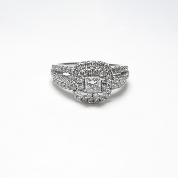 HELZBERG 14K White Gold 0.32 Ct Princess Cut Diamond Halo Ring 1.00 Ct Total Vintage Etsy