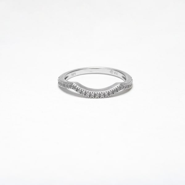 Sterling Silver 29 Lab Created Ice White Cubic Zirconia Curved Band Style Ring 0.35 Cts Vintage