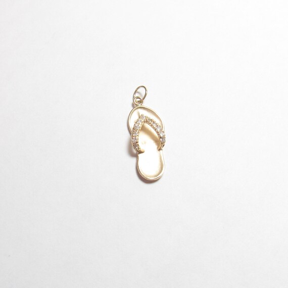 NA HOKU 14K Yellow Gold Brilliant Cut Diamond Flip Flop Sandal