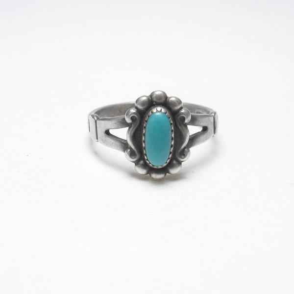 BELL TRADING POST Navajo Sterling Silver 0.35 Ct Natural Blue Candelaria Turquoise Solitaire Ring 1960's Vintage